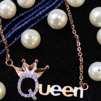 22kt Gold Queen Desgin Chain Pendal RH-GP02
