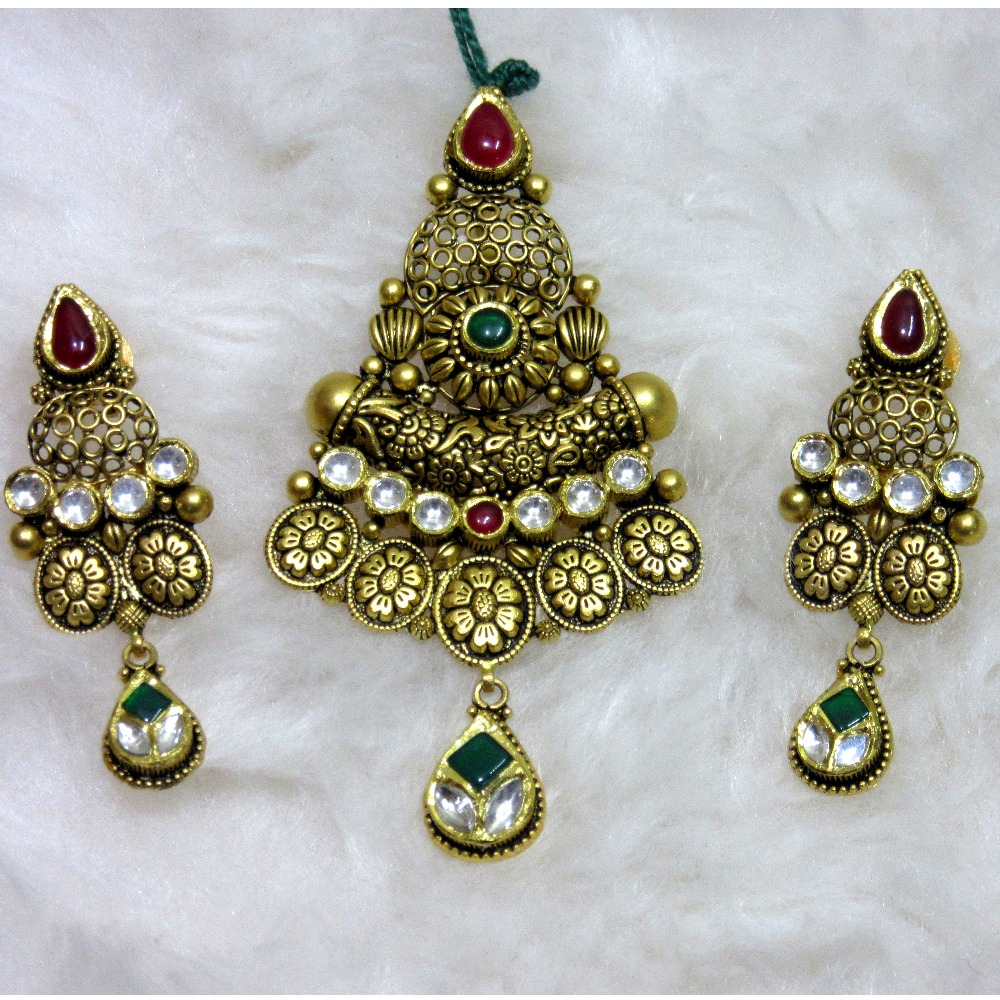 Gold designer 22k hm916 antique jadtar pendent set