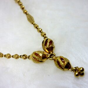 Gold fancy verticle dokiya