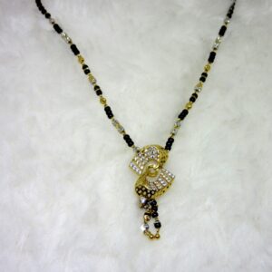 Gold designer single line diamond mangalsutra