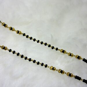Gold single line delicate mangalsutra