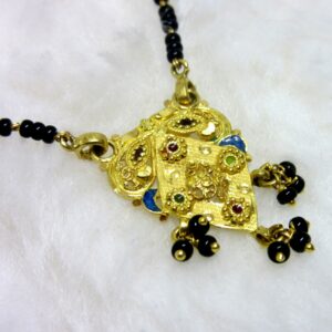 Gold single line delicate mangalsutra