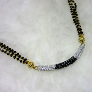 Gold fancy mangalsutra dokiya