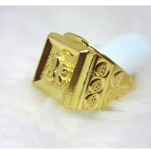 Gold rectangle om ring