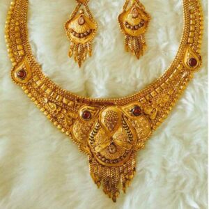 Gold Necklace Set Butii