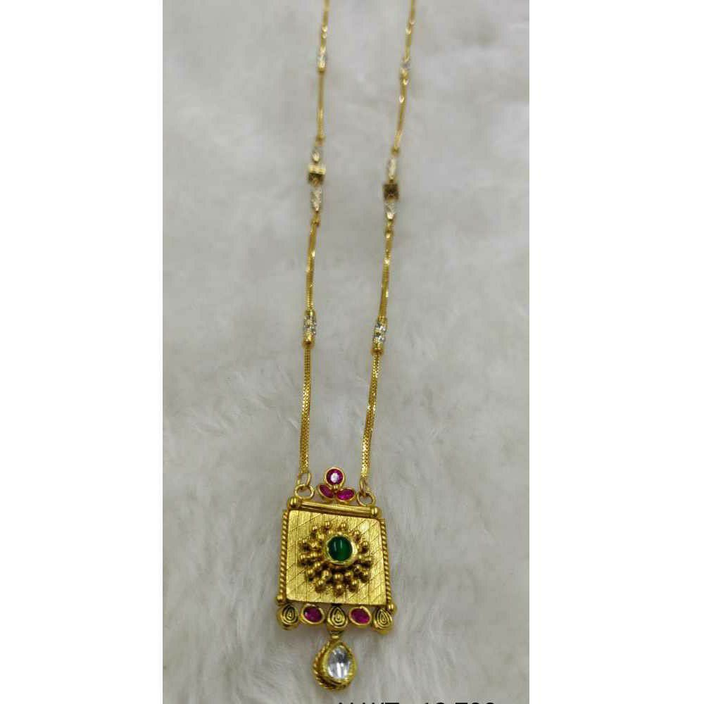Gold chain Pandal White Or Green Stone