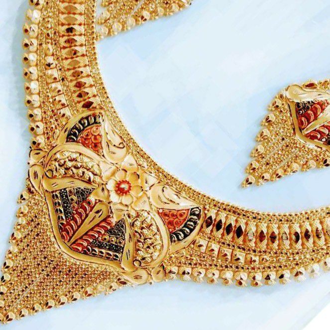 Gold Necklace Set Buti - Image 2
