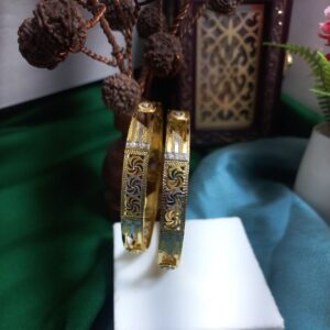 22K Gold Spiral Design Bangle Kada