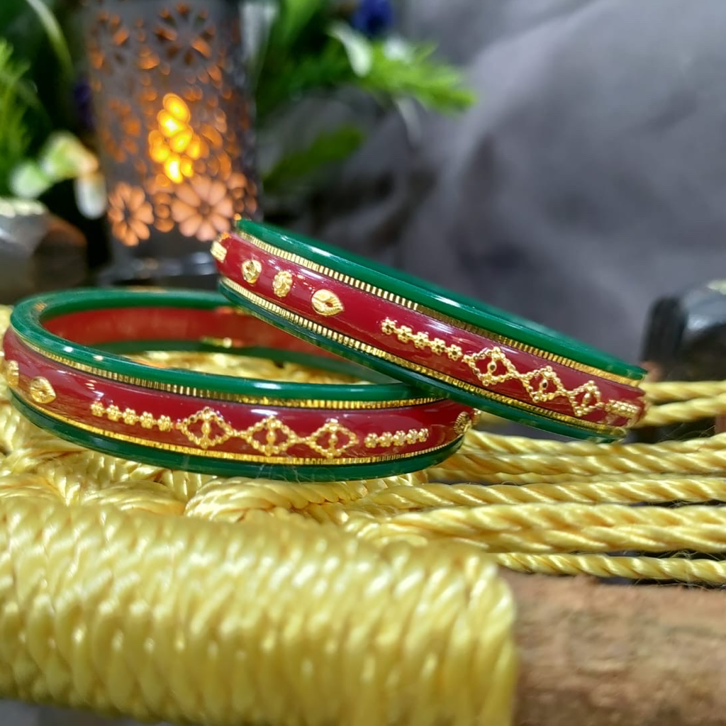 gold Delicate Design plastic bangle