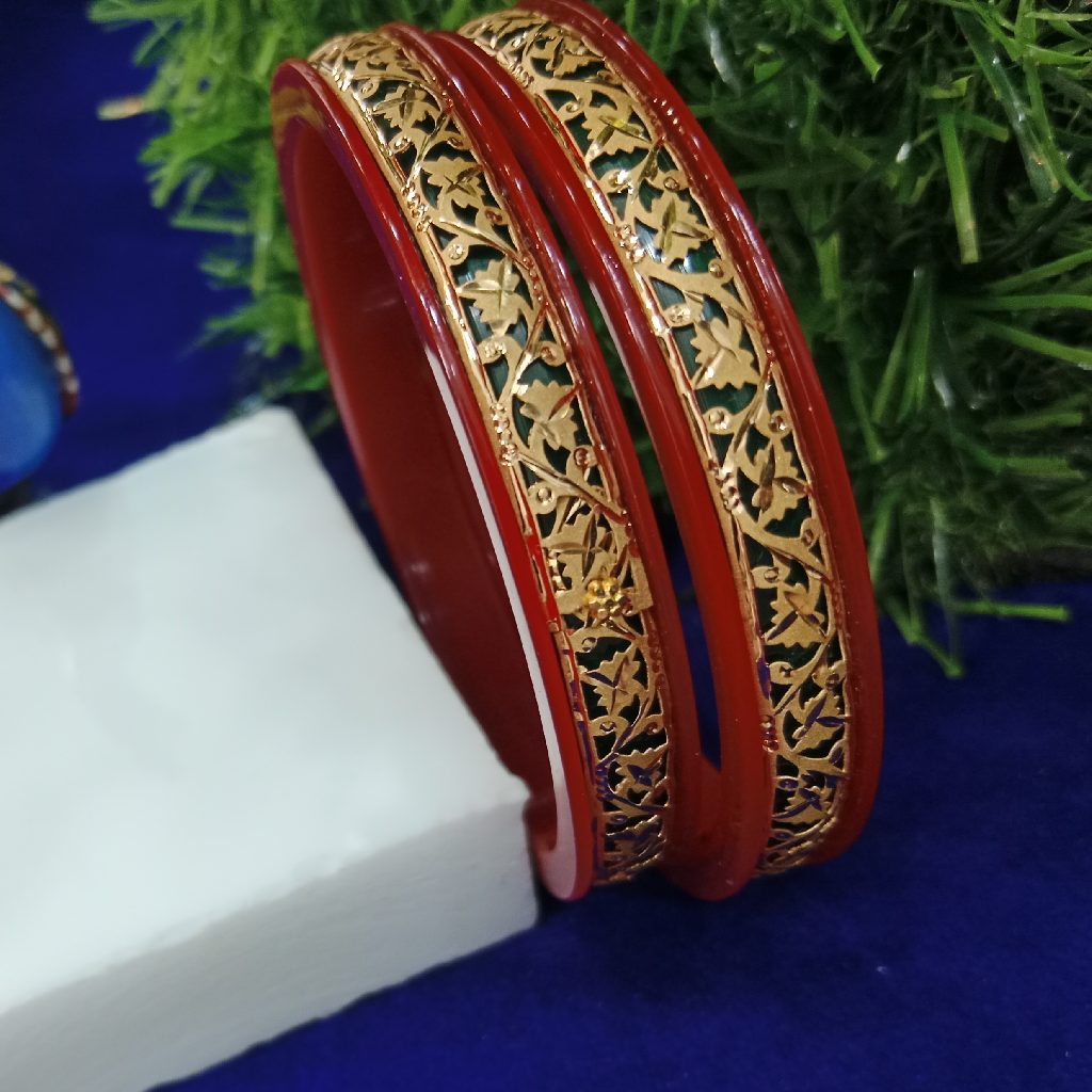 22kt Gold Fancy Plastic Bangle