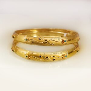 18 Kt Yellow Gold Traditional Handmade Slip-On Bracelet Bangles 16 Gm