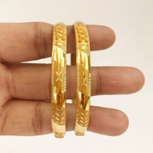 18 Kt Yellow Gold Traditional Handmade Slip-On Bracelet Bangles 16 Gm