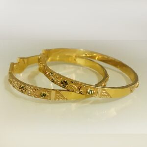 18 Kt Yellow Gold Traditional Handmade Slip-On Bracelet Bangles 18 Gm