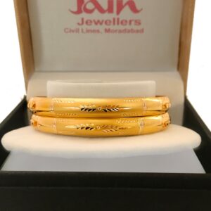 18 Kt Yellow Gold Handmade Slip-On Bracelet Bangles 16 Gms (2 Pieces)