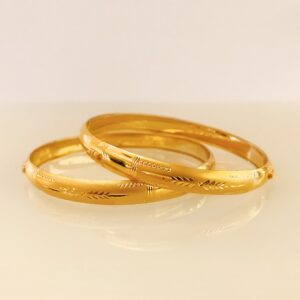 18 Kt Yellow Gold Handmade Slip-On Bracelet Bangles 16 Gms (2 Pieces)