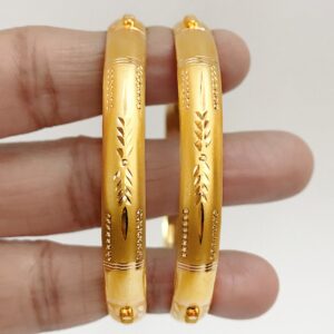 18 Kt Yellow Gold Handmade Slip-On Bracelet Bangles 16 Gms (2 Pieces)