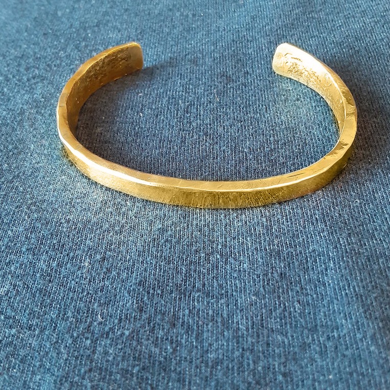 18 kt Hallmark Stamped Yellow Gold Rugged Uneven Cuff Men's Bracelet - Image 5