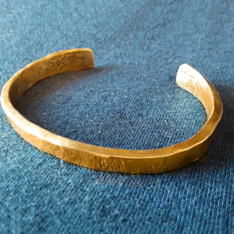 18 kt Hallmark Stamped Yellow Gold Rugged Uneven Cuff Men's Bracelet - Image 3