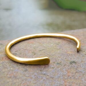 18 K Hallmark Stamped Yellow Gold Hammered Tribal Men's Cuff Bracelet