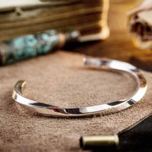 18 Kt Hallmark Stamped White Gold Twisted Men's Cuff Bracelet 20 Gms
