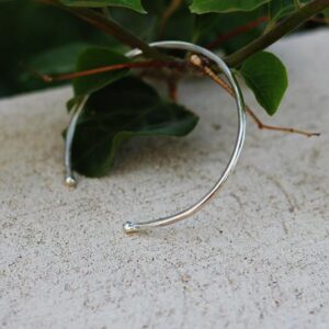 18 kt hallmark stamped white gold men's open cuff bracelet 16 gms