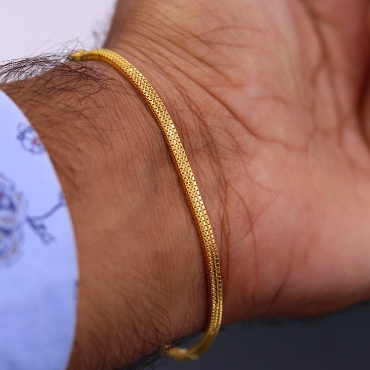 18 kt yellow gold box link chain handmade men's bracelet 14 gms