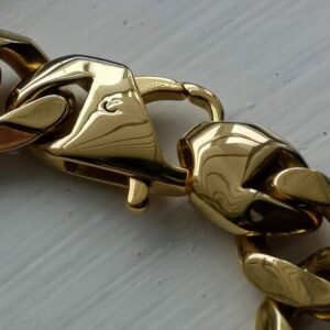 18 Kt Yellow Gold Curb Cuban Handmade Men's Bracelet 40 Gms