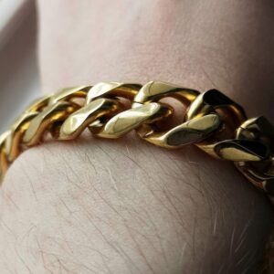18 Kt Yellow Gold Curb Cuban Handmade Men's Bracelet 40 Gms