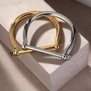 18 Kt Yellow Gold Hinge Handmade Men's Bracelet 25 Gms