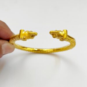 18 Kt Yellow Gold Chunky Elephant Cuff Handmade Men's Bracelet