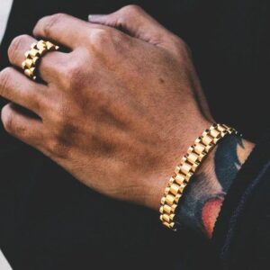 18 Kt Yellow Gold Rolex Link Handmade Men's Bracelet 35 Gms