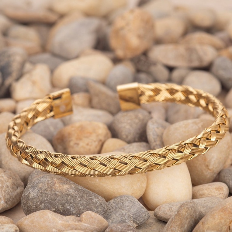 18 Kt Yellow Gold Open Cuff Handmade Men's Bracelet 40 Gms - Image 5