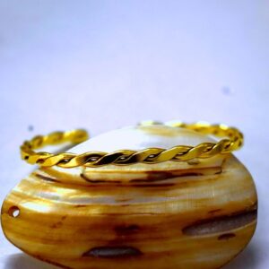 18 Kt Yellow Gold Open Cuff Handmade Men's Bracelet 30 Gms