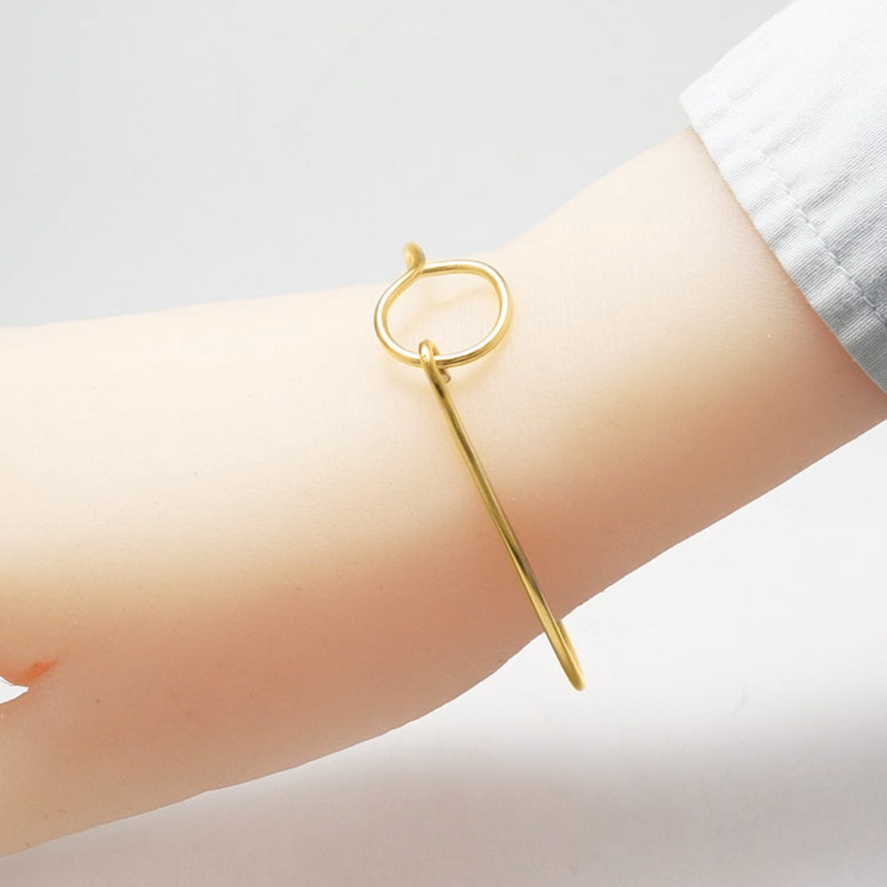 18 Kt Yellow Gold Open Circle Women's Karma Bracelet Bangle 10 Grams - Image 2