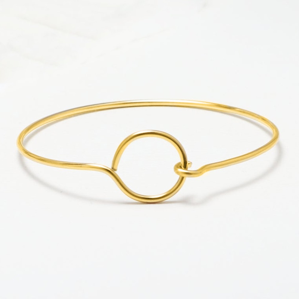 18 Kt Yellow Gold Open Circle Women's Karma Bracelet Bangle 10 Grams