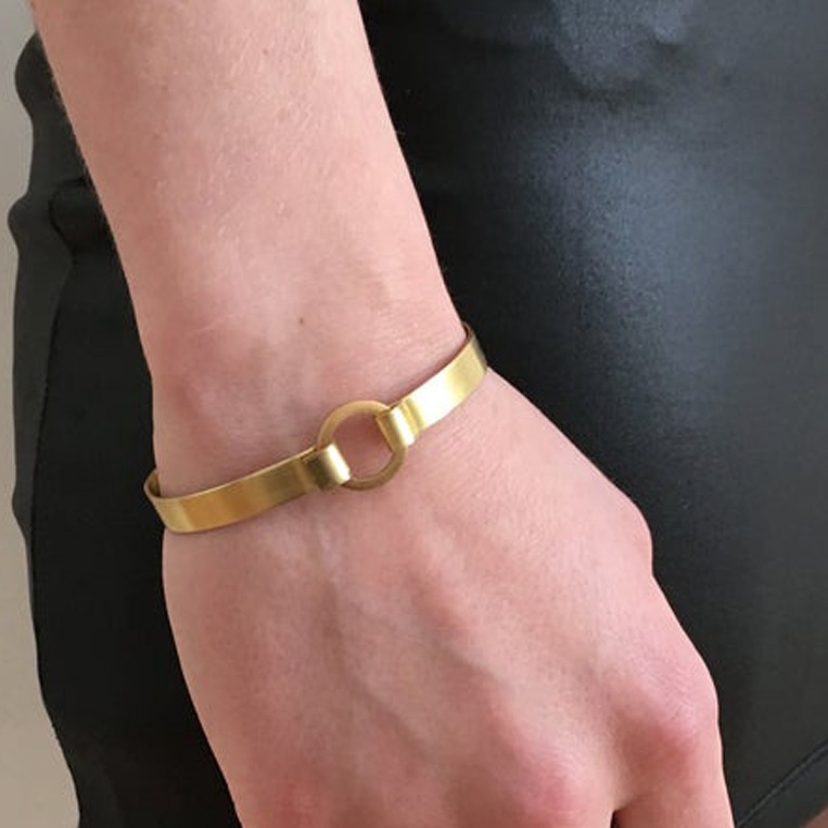 22 Kt Yellow Gold Women's O Ring Hook Closer Bracelet Bangle 18 Grams - Image 2