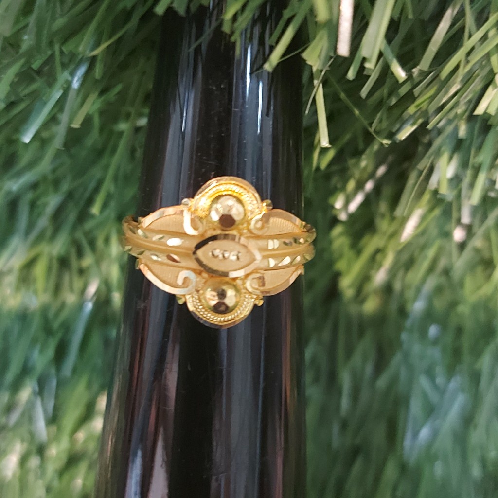 Ladies ring