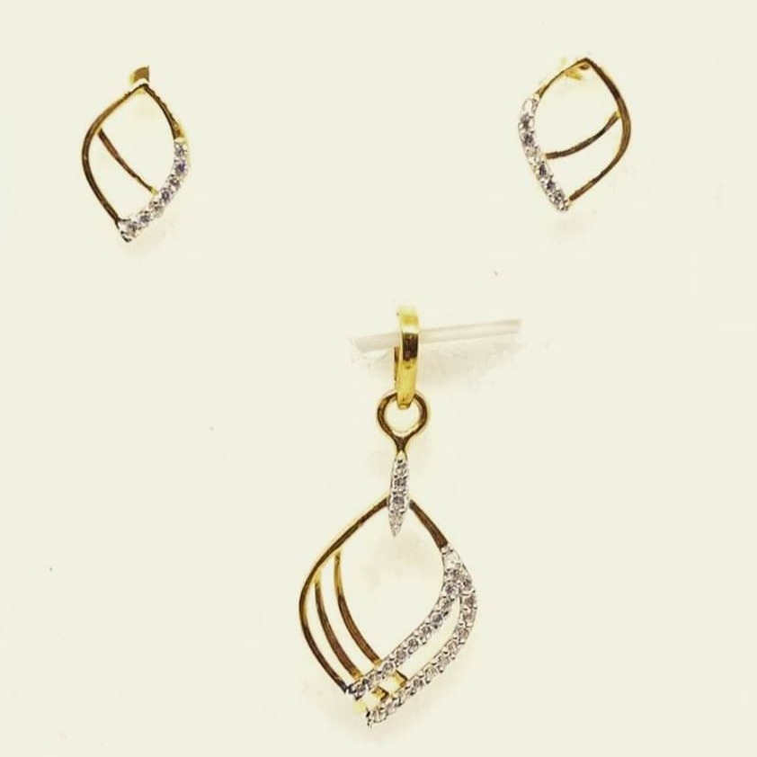 22KT Gold CZ Designer Pendant Set