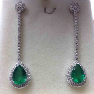 18KT White Gold Studded With Diamond And Emerald