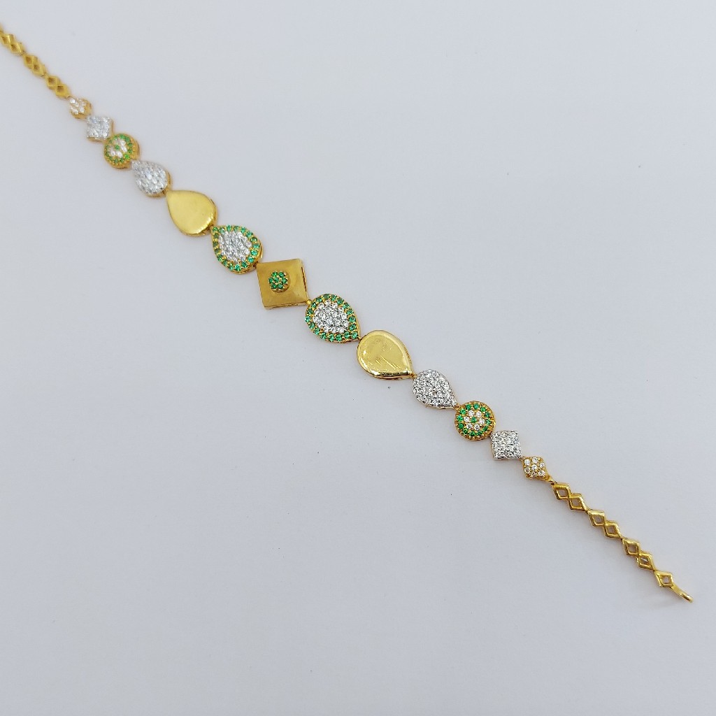 916 Gold Ladies Bracelet - Image 2