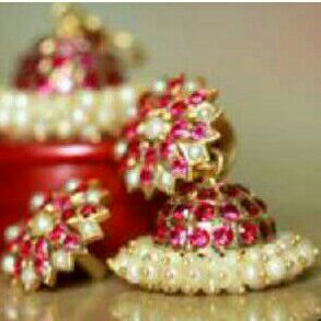 Gold Stylish Kundan Earring