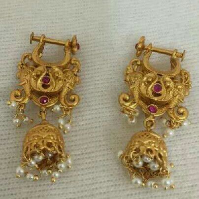 Gold Stylish Kundan Earring