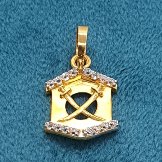 18.k Gold Diamond Gents Pendant - Image 2