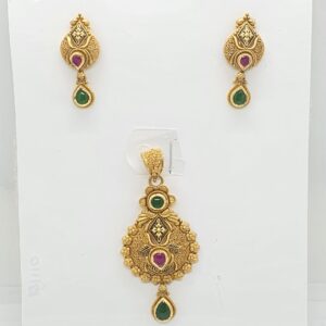 91.6 Gold Antique Pendant Set