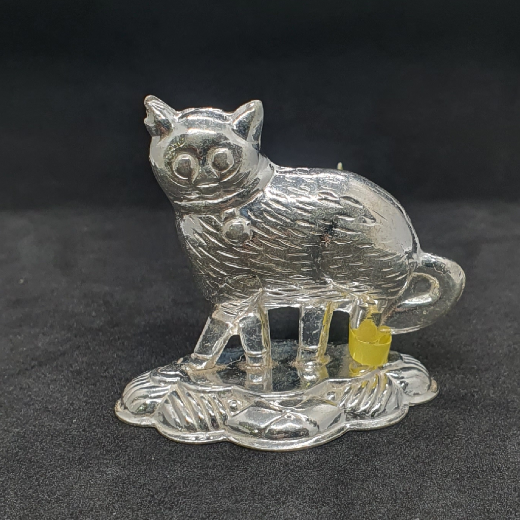 Silver Cat