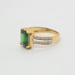 91.6 Gold Green Stone Ladies Ring