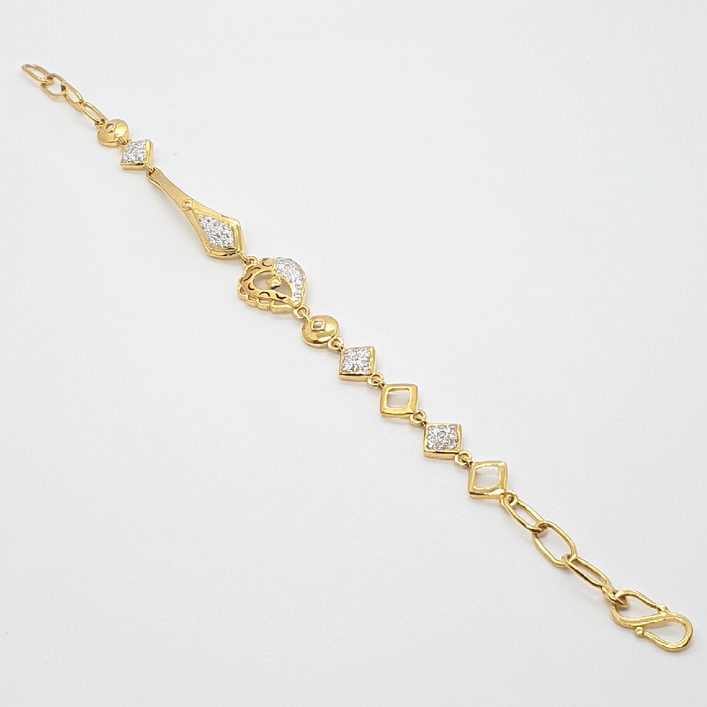 Gold 22.k Daimand Ladies Fancy Bracelet