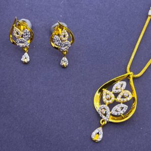 22.k Gold Diamond Chain Pendant Set