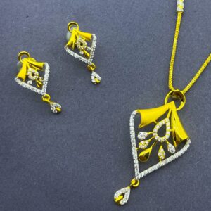 91.6 Gold Fancy Ladies Chain Pendant Set