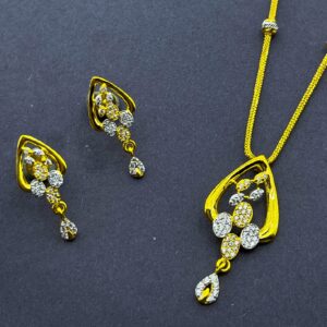 22.k Gold Fancy Diamond Pendant Chain
